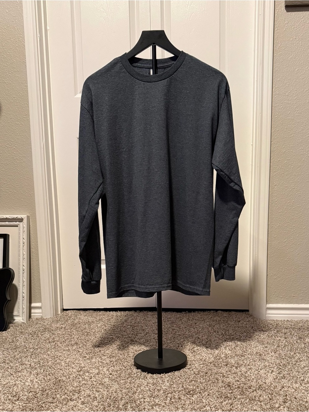 Gildan Men's Long Sleeve Crew Neck Shirt - Charcoal Gray